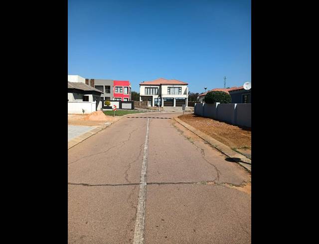 3 BEDROOM HOUSE FOR SALE IN THE ORCHARDS